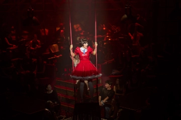 Amanda Dig&oacute;n como Sally Bowles en  Cabaret El Musical .