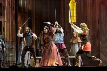 Escena de  Los Pilares de la Tierra, El Musical .